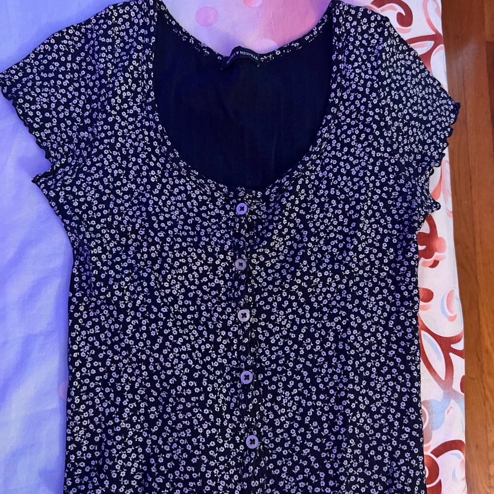 brandy melville navy blue floral print top